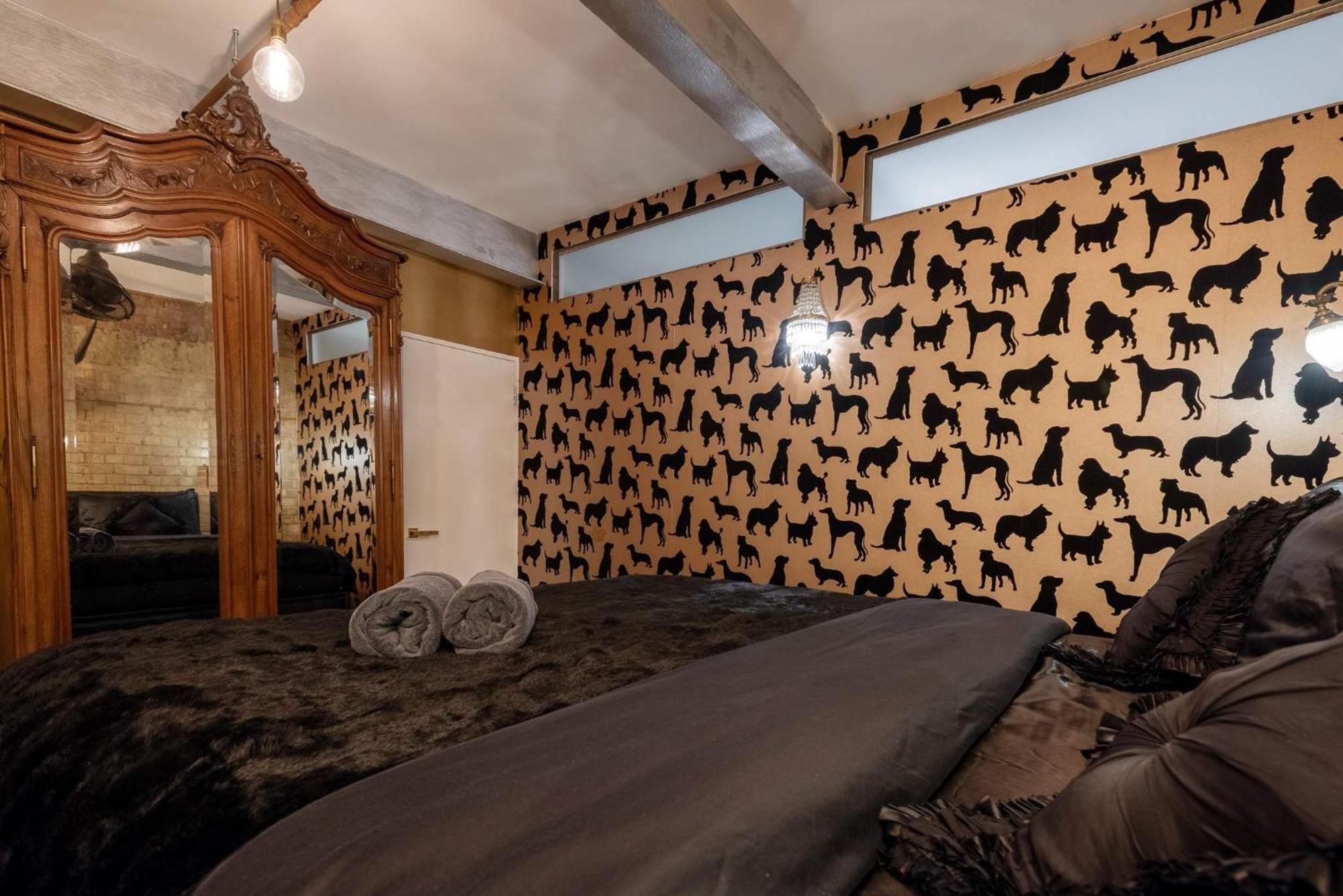 Amazingly Luxurious Loft Apartment, Soho - 3 Bedrooms, 2 Bath & Office Лондон Екстериор снимка