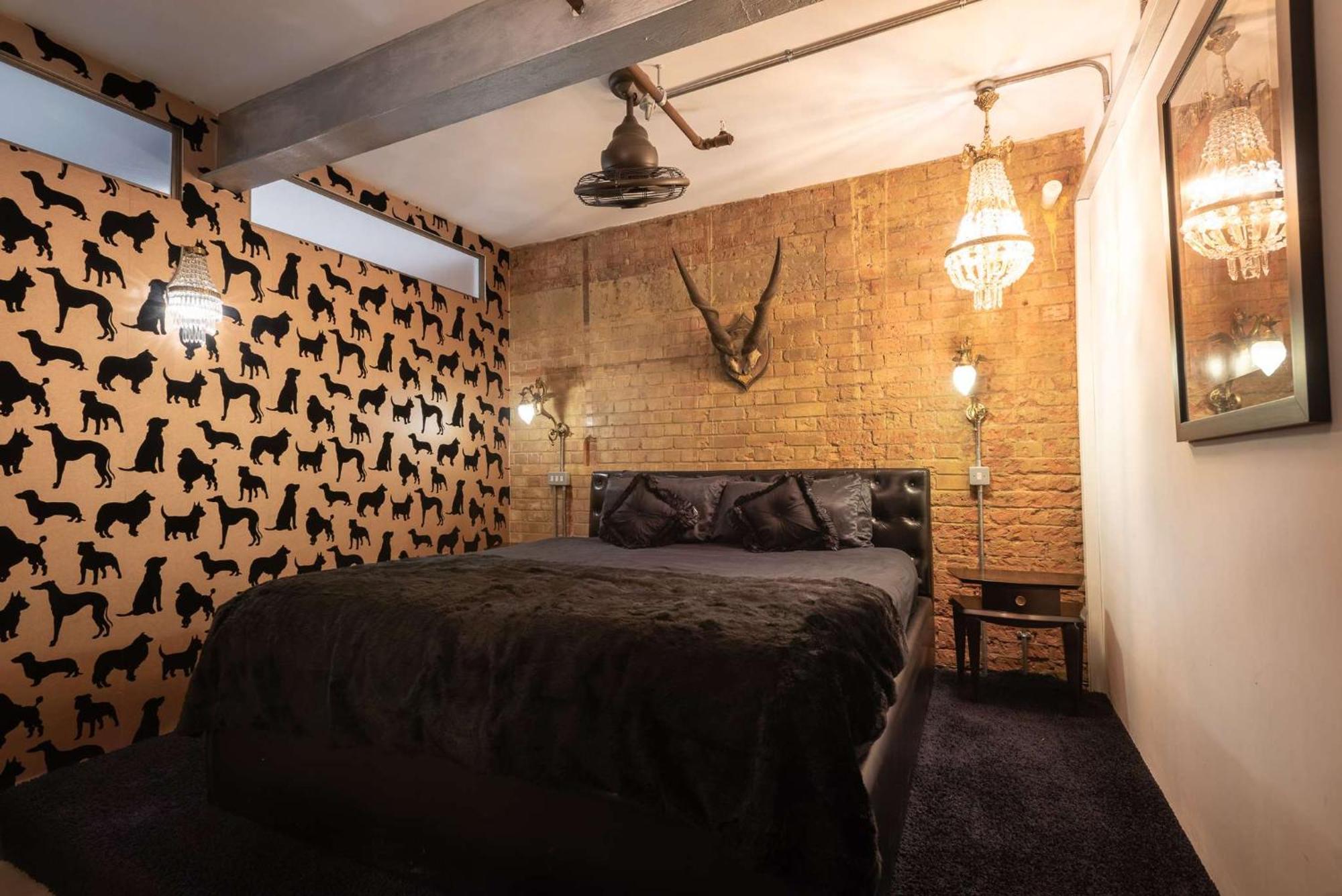 Amazingly Luxurious Loft Apartment, Soho - 3 Bedrooms, 2 Bath & Office Лондон Екстериор снимка