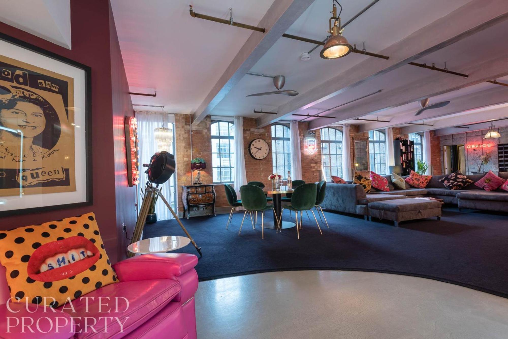 Amazingly Luxurious Loft Apartment, Soho - 3 Bedrooms, 2 Bath & Office Лондон Екстериор снимка