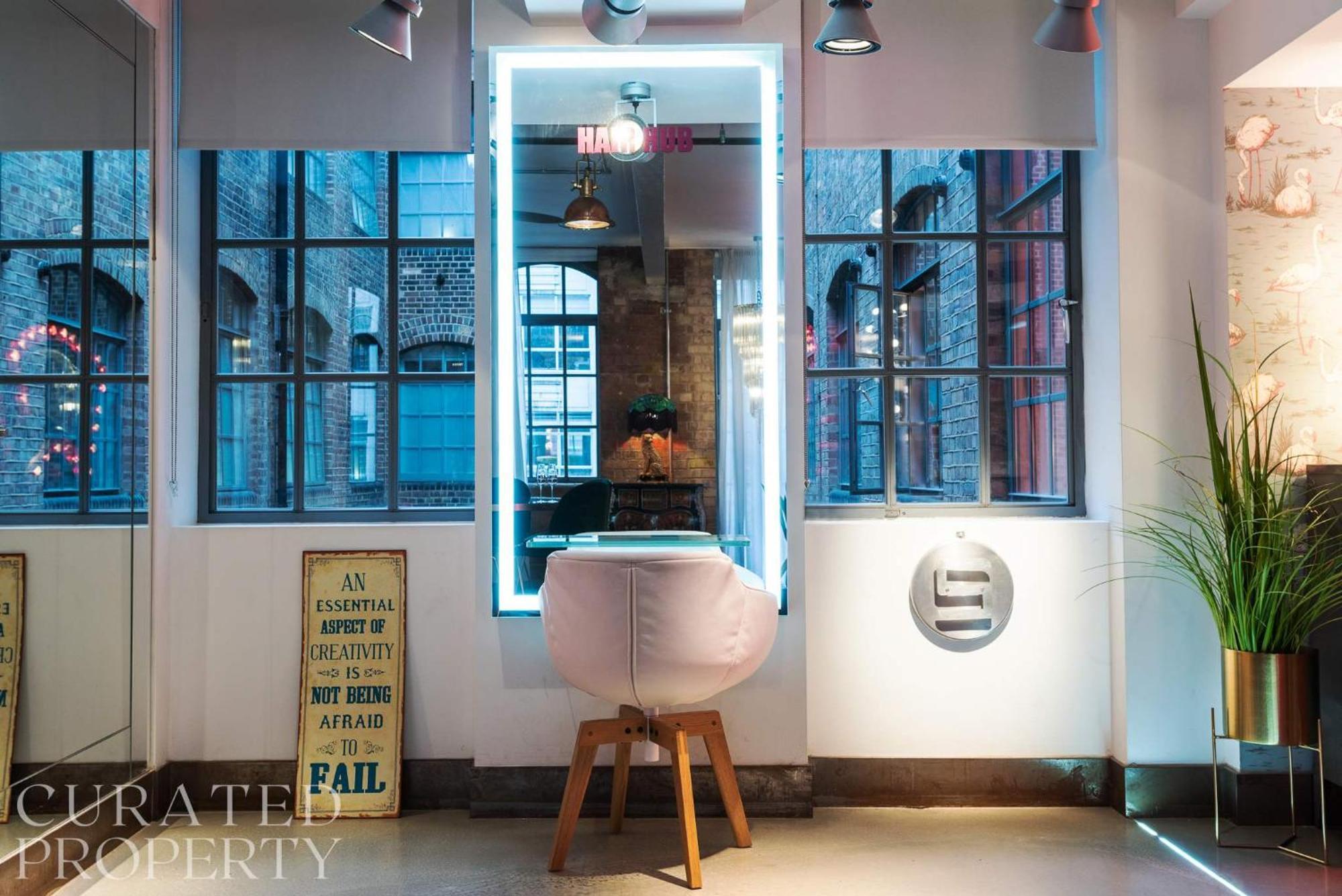 Amazingly Luxurious Loft Apartment, Soho - 3 Bedrooms, 2 Bath & Office Лондон Екстериор снимка