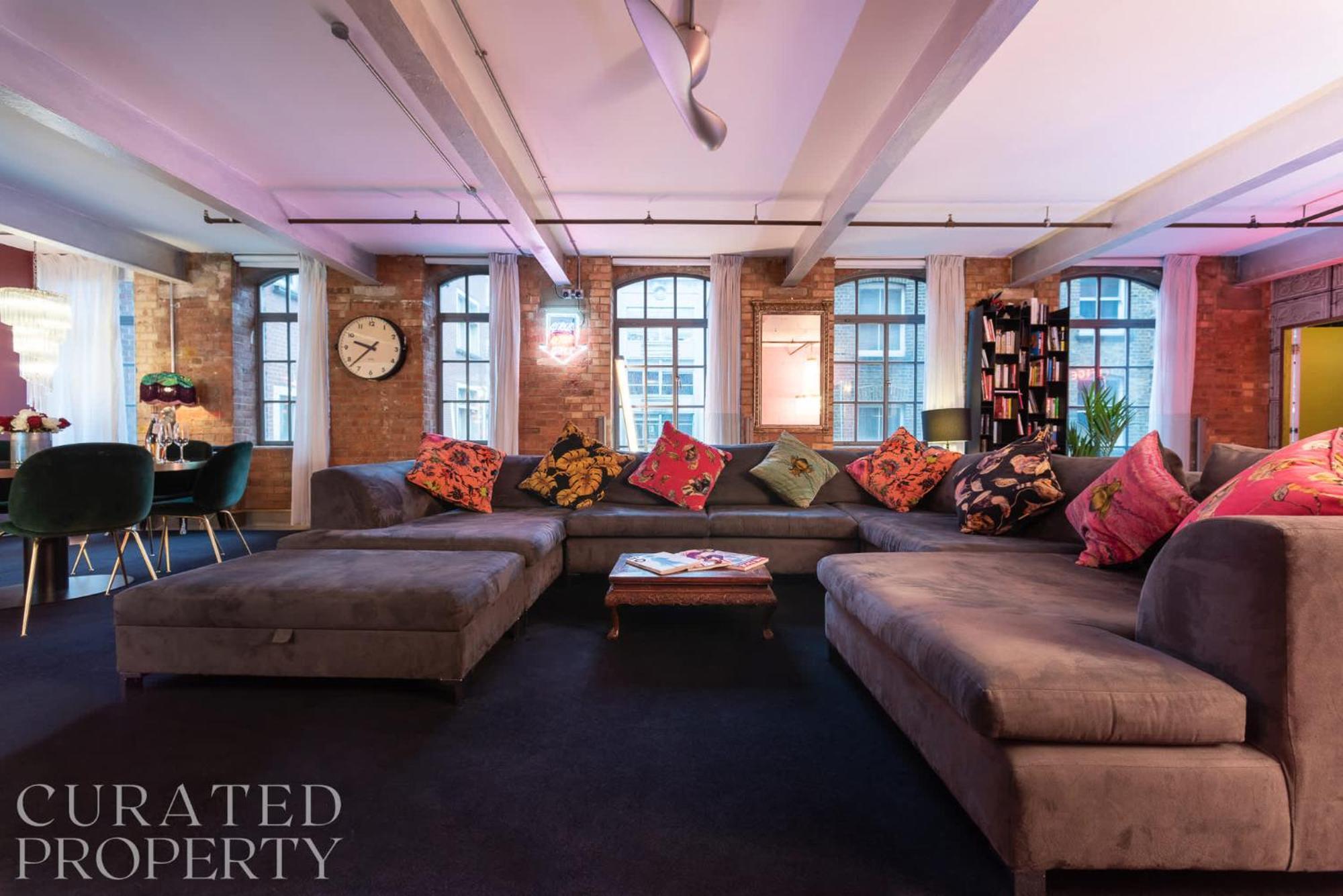 Amazingly Luxurious Loft Apartment, Soho - 3 Bedrooms, 2 Bath & Office Лондон Екстериор снимка